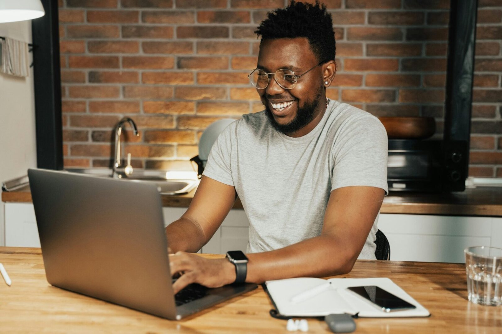 Empreender Online em 2025: Guia Completo para Iniciantes
